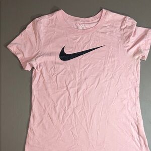 Nike Women's Small Pink T-Shirt